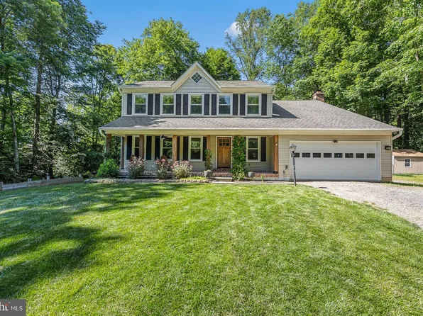6153 River Forest Dr, Manassas, VA 20112