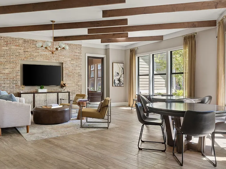Aldridge at Town Village - Resident Lounge