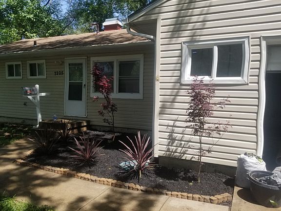 2nd image of 7205 E 107th Ter