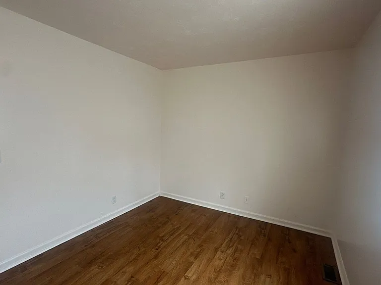 Evergreen Townhomes — Photo 14