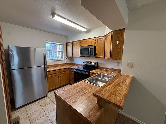 4th image of 12027 E Ford Cir