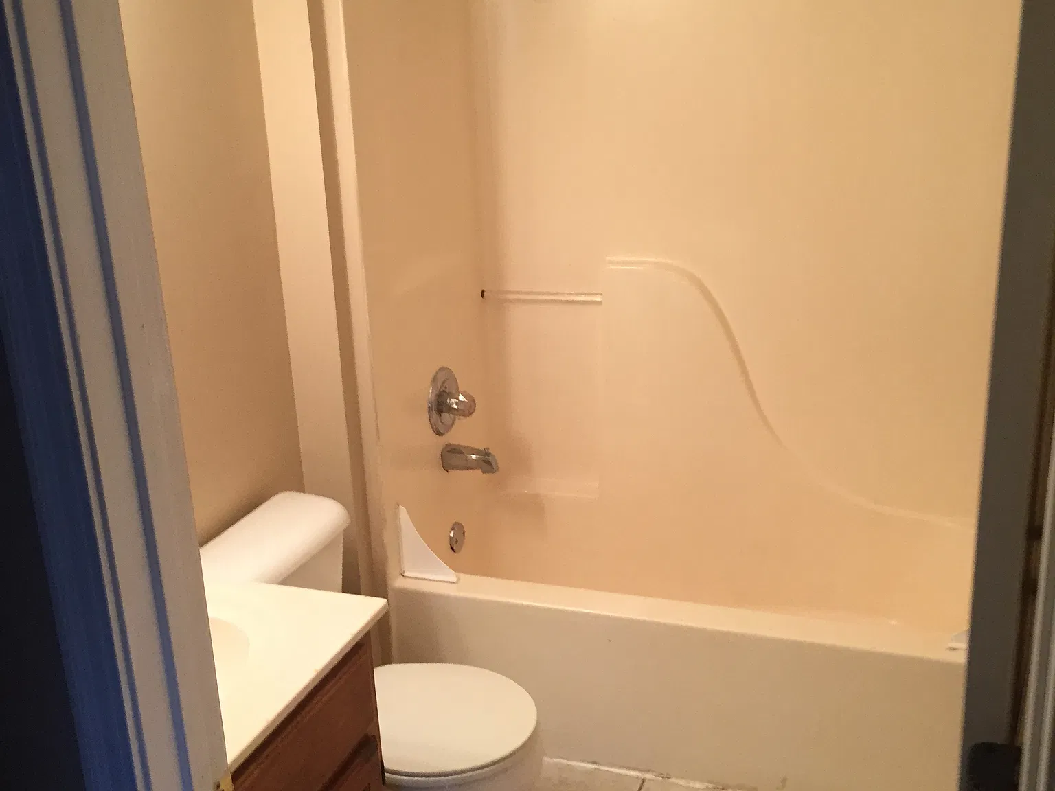 2 bed, 1.5 bath, 1200 sqft, $1,150 — Photo 2