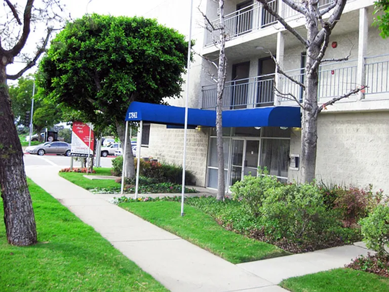 Northridge Place Apartments — Photo 54