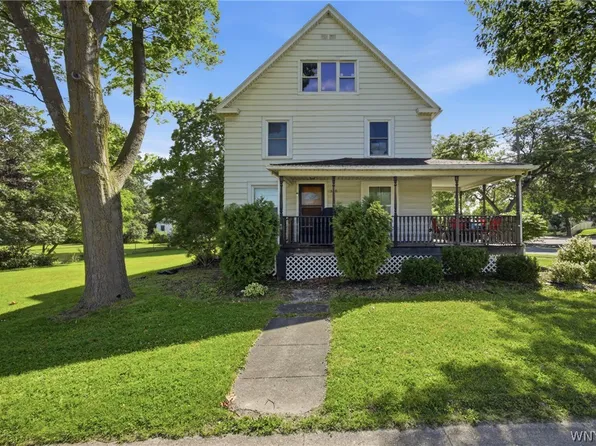 520 Ellicott St, Batavia, NY 14020