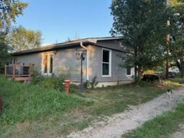 21541 Springdale Rd, Easton, KS 66020