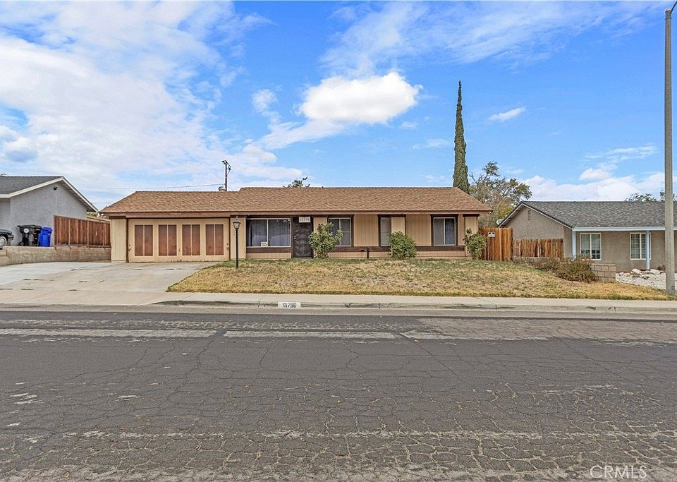 1st image of 15796 La Verida Dr