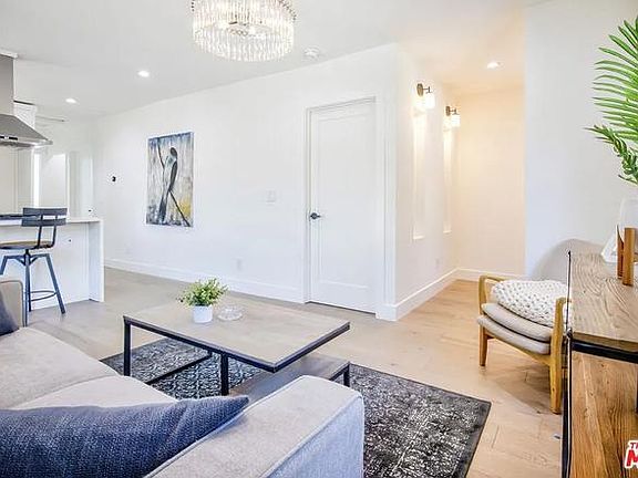 4th image of 1856 Preston Ave #1