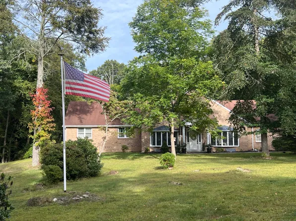 153 Meeting House Road, Haddam, CT 06438