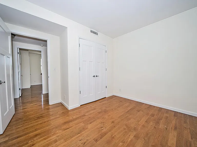 147 Maujer St #7A — Photo 7