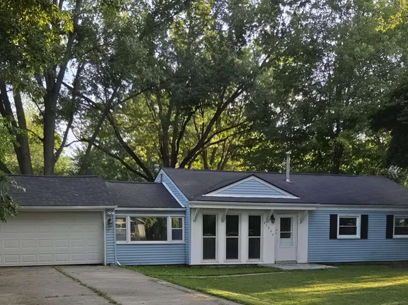 21450 Ulrich St, Clinton Township, MI 48036