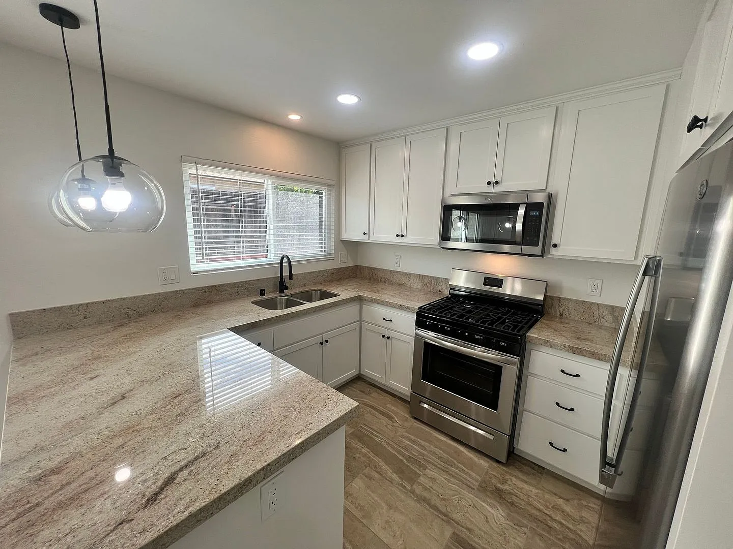 Fully Remodeled 3br/2ba Home In Rancho San Diego Available Now! — Photo 4