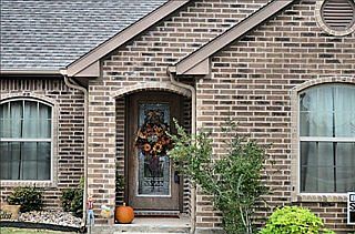 3rd image of 607 Grand Oaks Ct