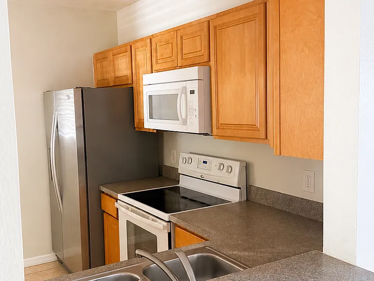 13226 Galicia St #102 — Photo 8