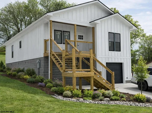 336 5th St, Davis, WV 26260