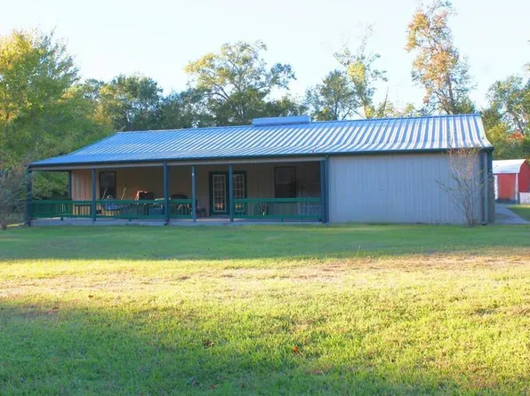 1493 Mollywood Rd, Zavalla, TX 75980