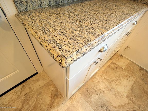 5th image of 695B Plymouth Drive #100B