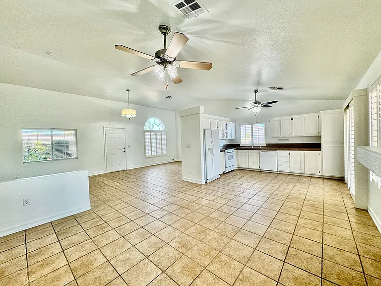 4544 Crimson Leaf Dr — Photo 6