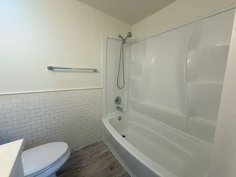523 N Citrus Ave — Photo 23