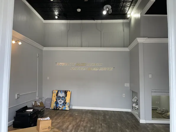 (undisclosed Address), Worcester, MA 01604