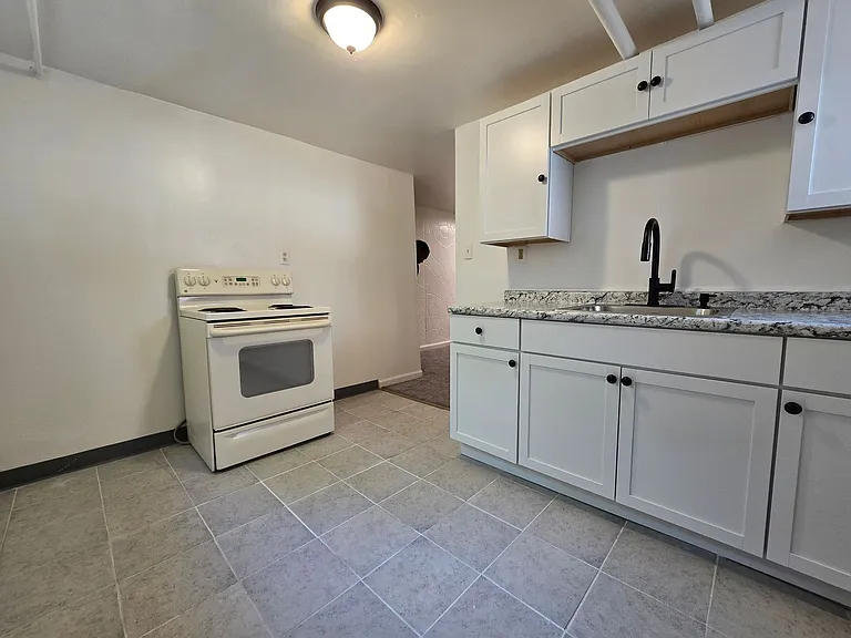 1618 Joseph St. — Photo 5