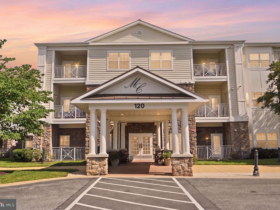 1st image of 120 Burgess Hill Way APT 115