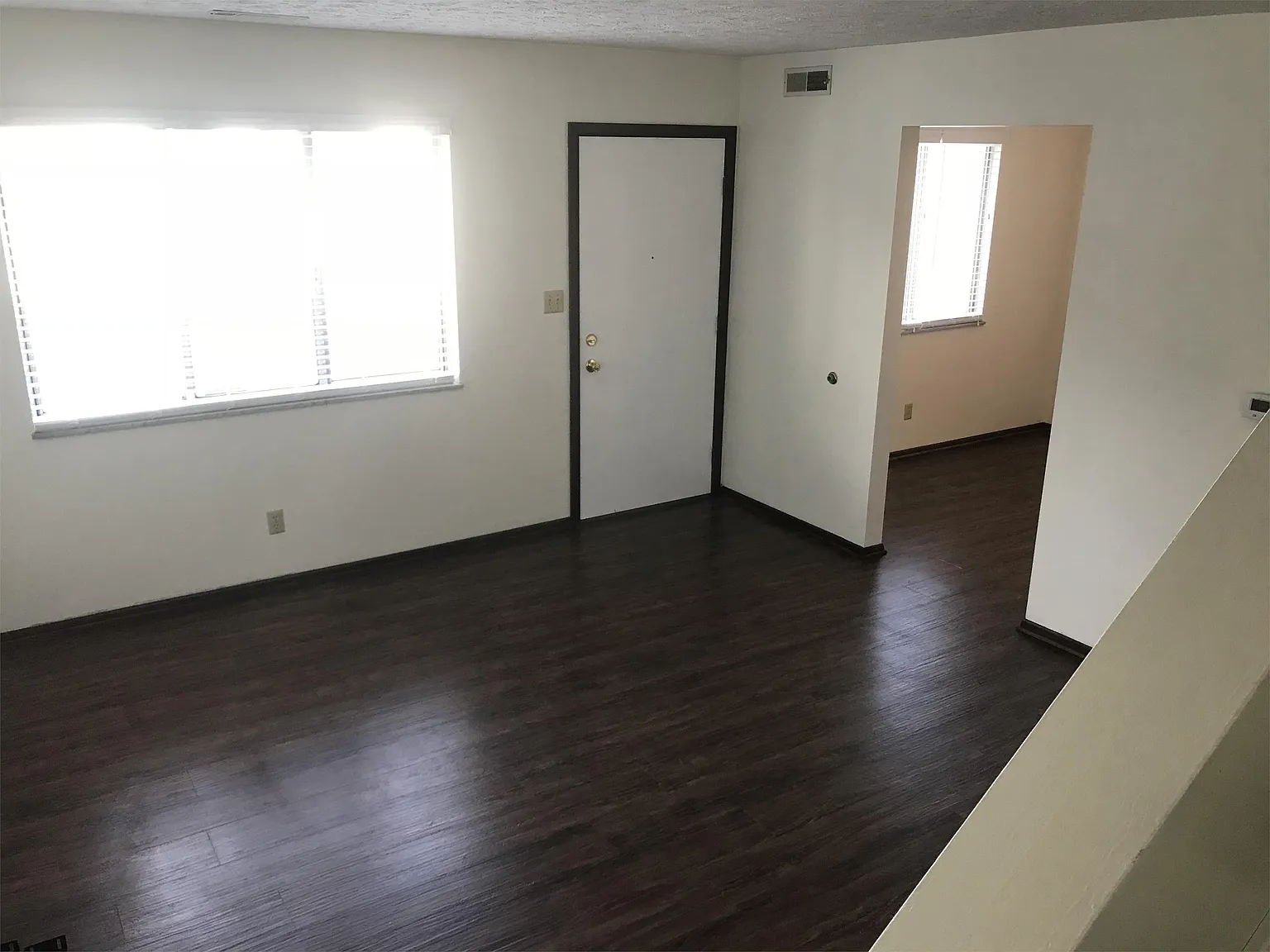 6450 Farmdale Rd — Photo 4