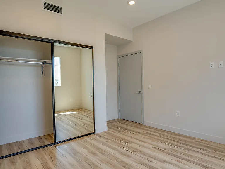 1540 S Hayworth Ave #203 — Photo 16