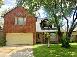 7411 Pouter Dr, Houston, TX 77083