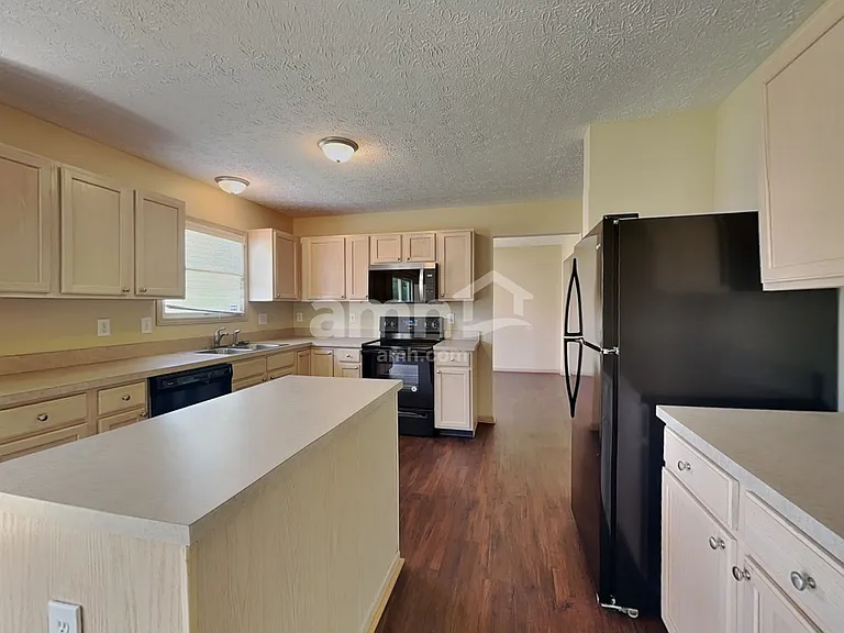 8521 Old Ivory Way — Photo 3