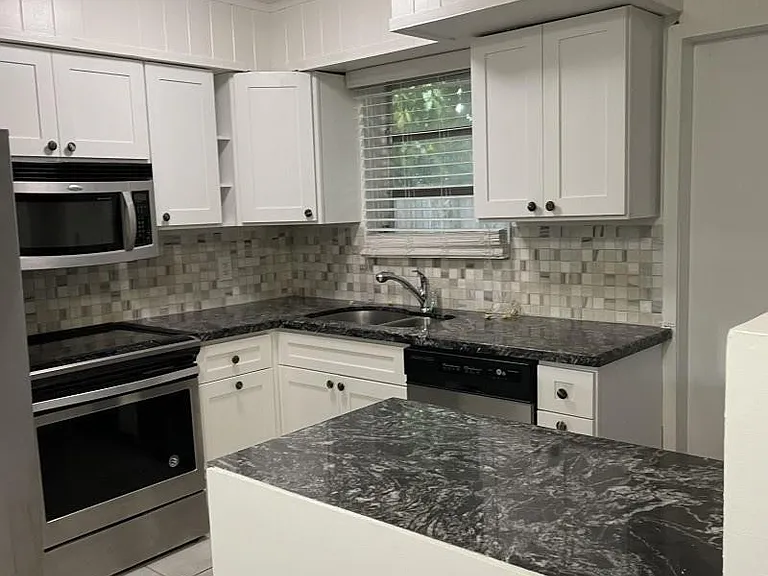 1518 Grant St #1 — Photo 2