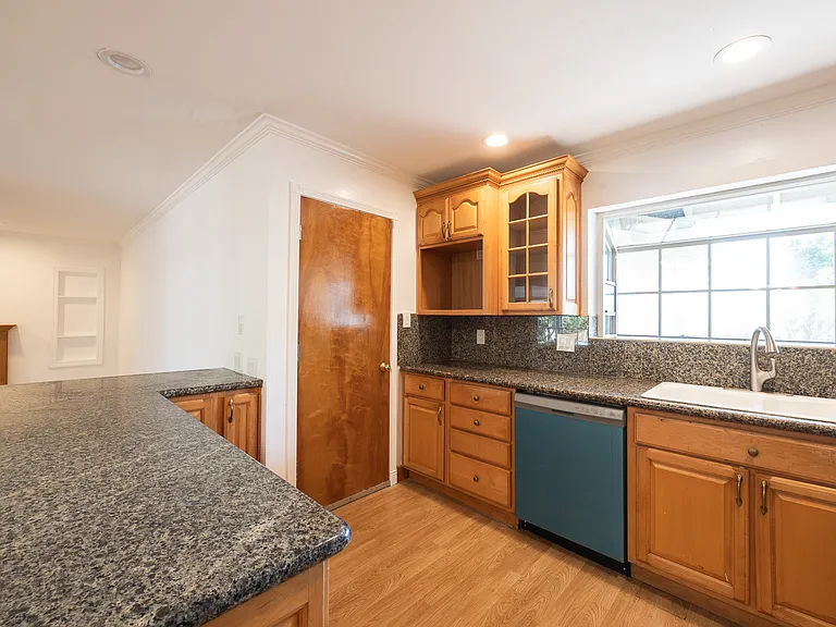 5316 Tanglewood Park Dr — Photo 16
