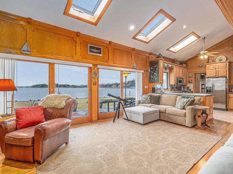 28 Koral Dr — Photo 4