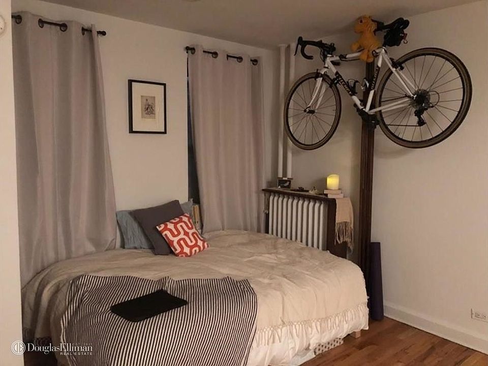 1st image of 461 Saint Johns Pl APT 1F