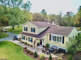 2 Wilkey Way, Hamburg, NJ 07419