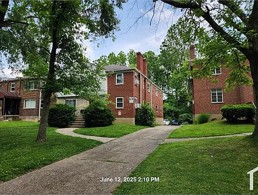2 bed, 800 sqft, $1,250 — Photo 2
