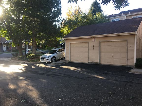 Single car garage (left)