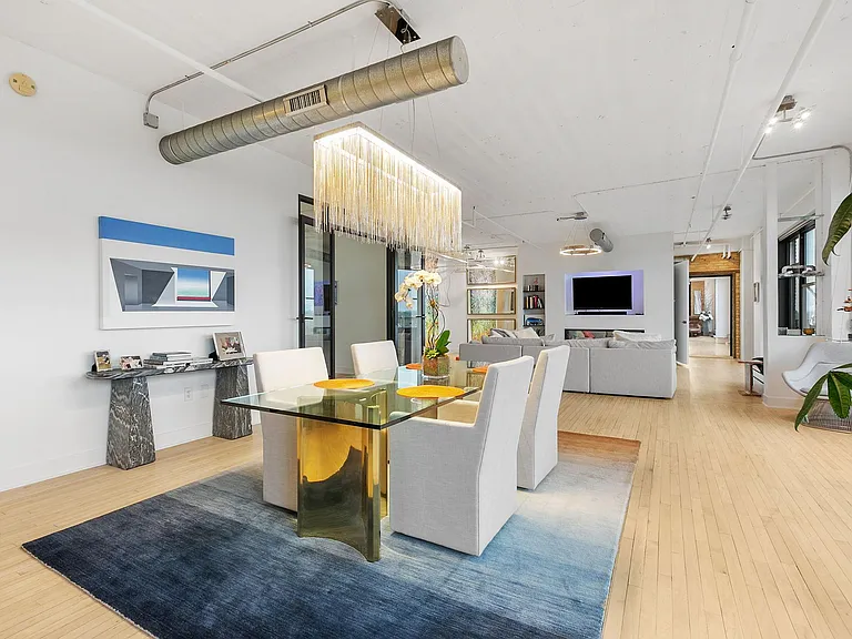 290 Market St #702 — Photo 7