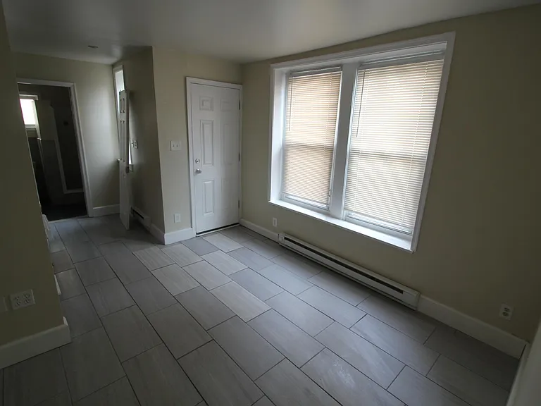 731 S 16th St #1R — Photo 6