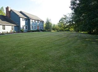 10 Streamside Way, Nassau, NY 12123