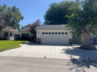 24833 Alderbrook Dr, Newhall, CA 91321