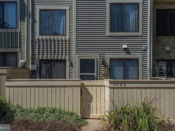 3rd image of 9306 Bathgate Ct