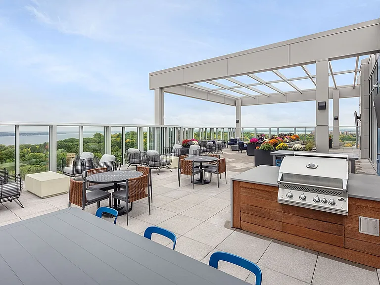 EO Madison Yards — Photo 32