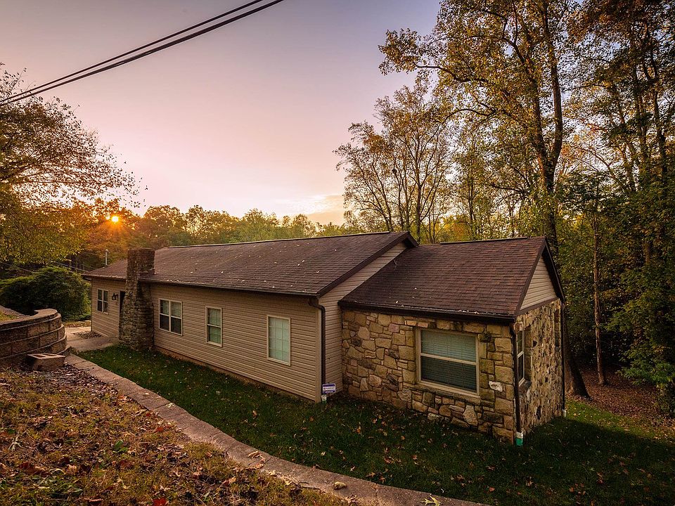 1st image of 136 Nena Dr