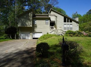 2130 Preswick Dr NE, Marietta, GA 30066
