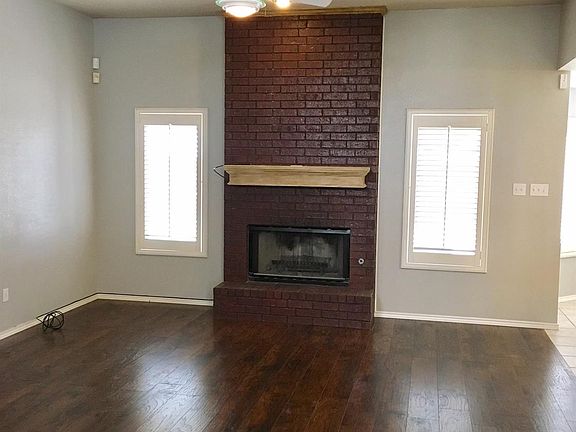 3rd image of 214 Avenue L