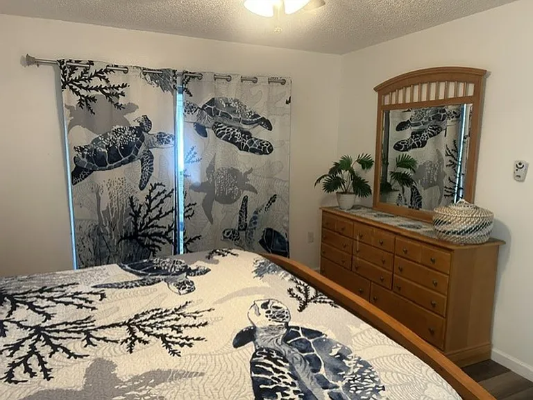 9031 Glen Moor Ln — Photo 11