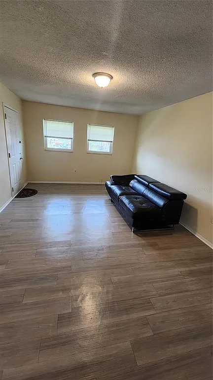 2 bed, 1.5 bath, 780 sqft, $1,500 — Photo 3