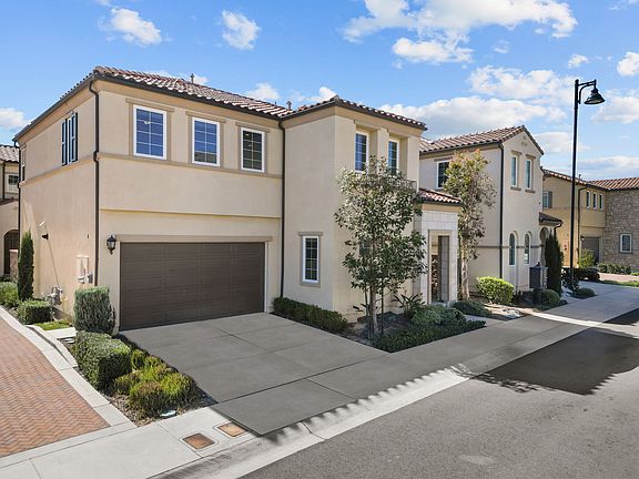 The Canyon at Porter Ranch - Pointe Collection The Yellowstone - The Mediterranean