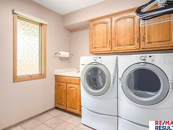 5th image of 1423 N 131st Avenue Cir