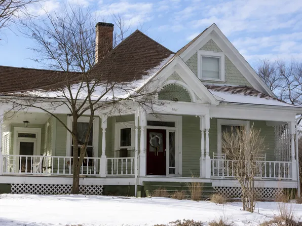 350 Harrison Ave, Charleston, IL 61920